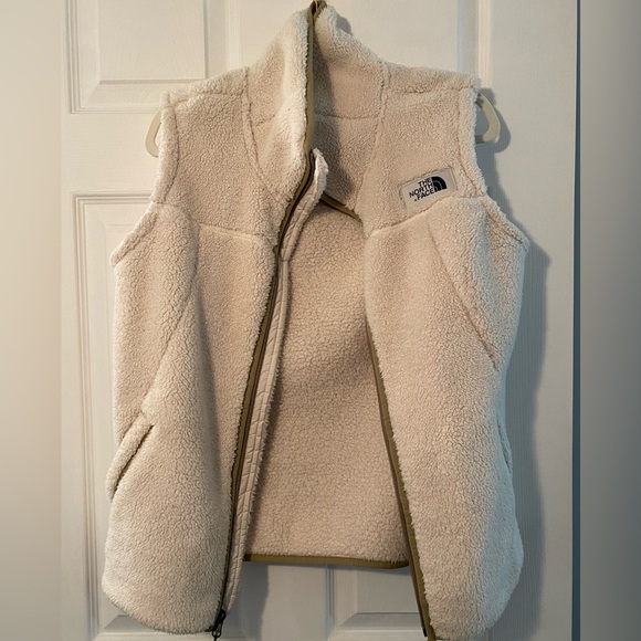The NorthFace Vest - Picture 1 of 3